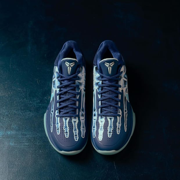 Kobe halloween shoes best sale