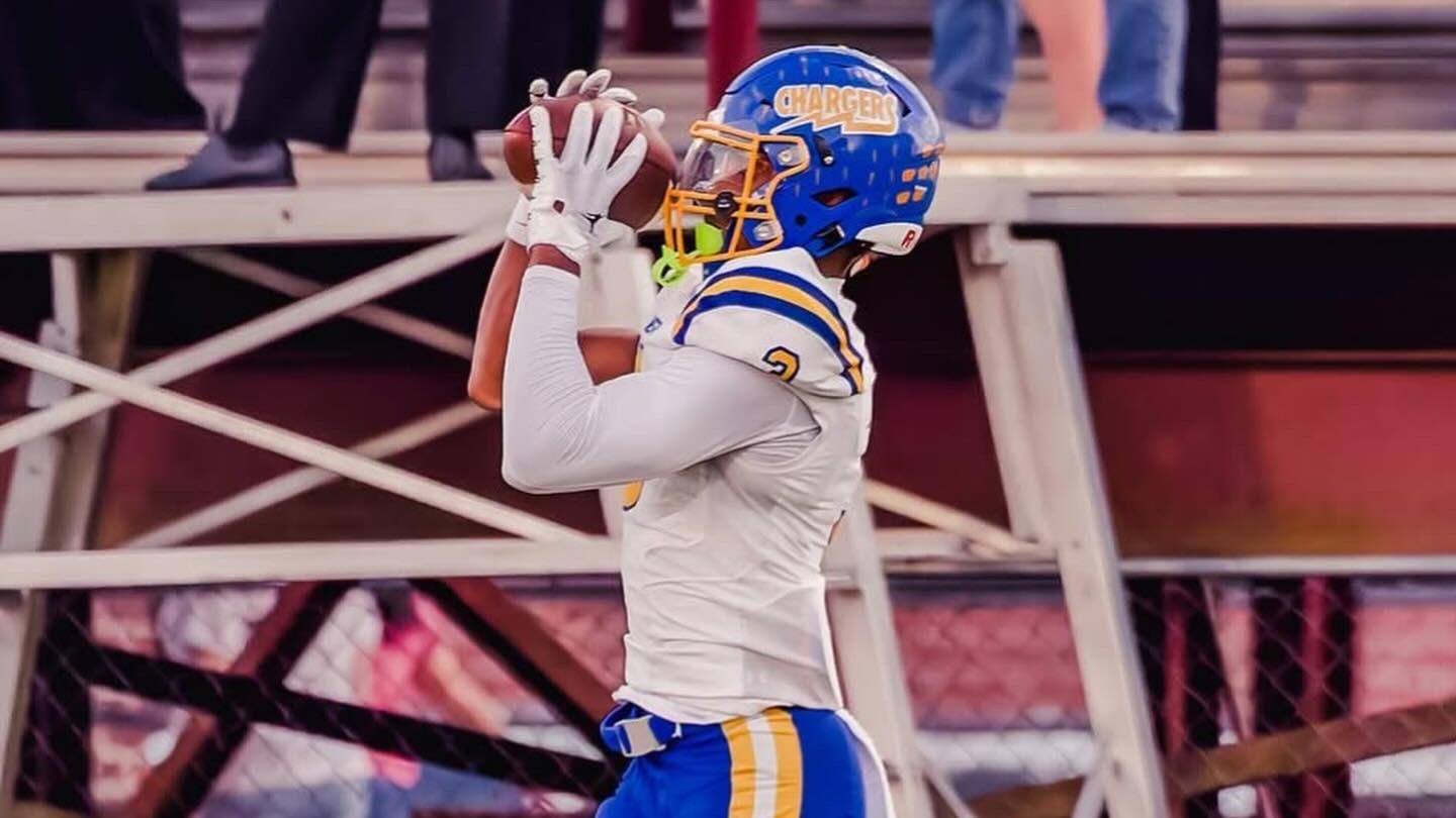 Miles Brown Details Powerful Tennessee Football Visit During Rivalry Showdown