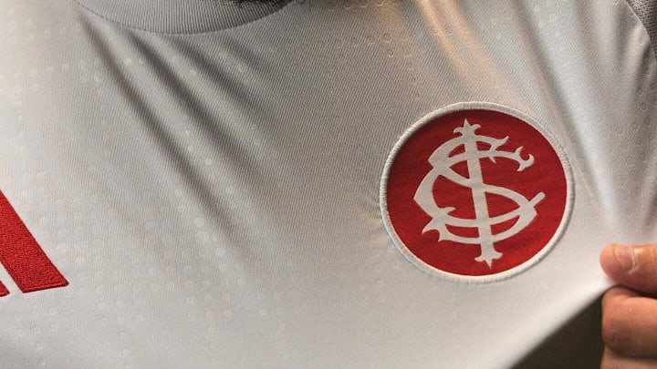 Nova camisa reserva do Inter para 2025