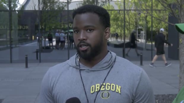 Oregon Ducks Coach Ra'Shaad Samples