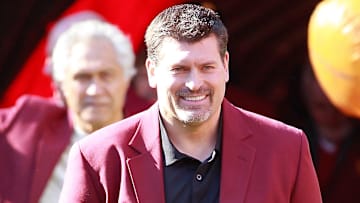  Washington Redskins former player Mark Schlereth is introduced during Homecoming festivities.