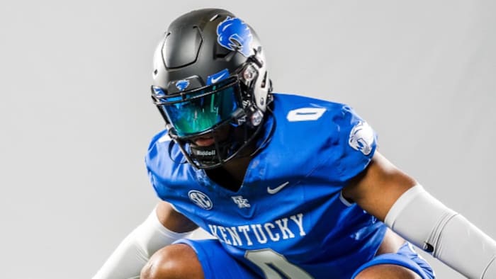 2025 Defensive End Samuel Green Talks Cincinnati Bearcats Visit