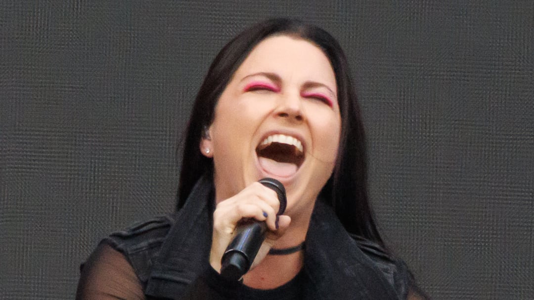 Amy Lee of Evanescence performs