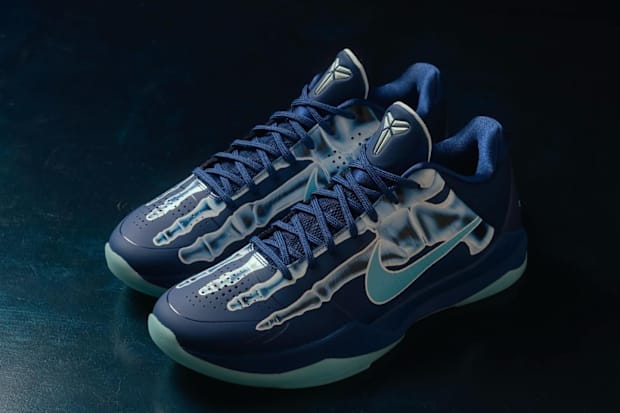 New kobe shoes 2019 price cheap