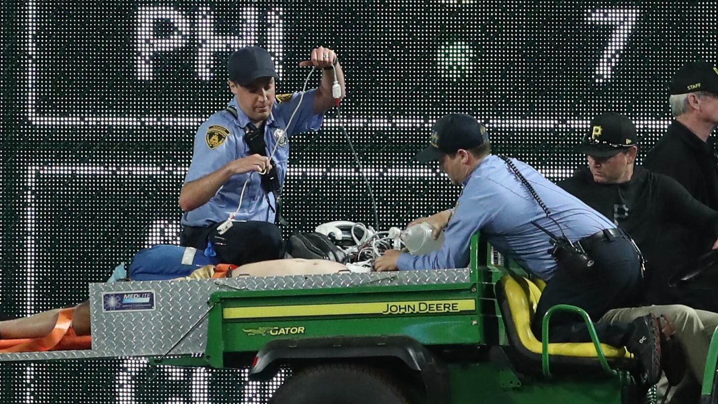 Pittsburgh Pirates Fan Takes First Steps After 21-Foot Fall
