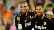 Xabi Alonso et Pepe, coéquipiers au Real Madrid en 2013
