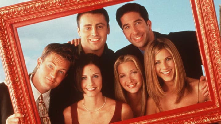 Friends cast - Matthew Perry, Matt LeBlanc, David Schwimmer, Courteney Cox, Lisa Kudrow, and Jennifer Aniston