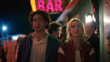 Kiernan Shipka and Nico Hiraga in Sweethearts