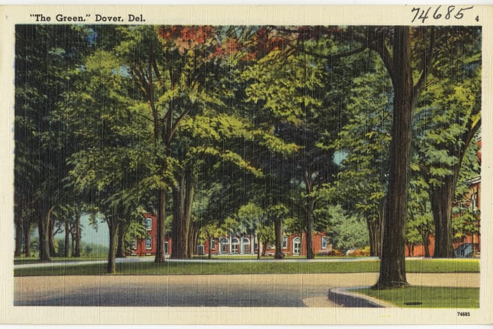 Postcard showing the Green in Dover Delaware