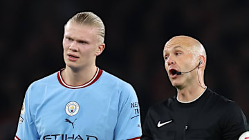 Erling Haaland pensait obtenir un penalty face à Arsenal mais l'arbitre en a décidé autrement