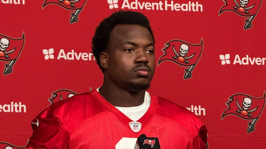 Buccaneers edge rusher Rueben Bain Jr.