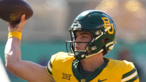 Baylor Bears quarterback Sawyer Robertson Johnny Unitas Golden Arm Award Big 12 Football College Football Playoff
