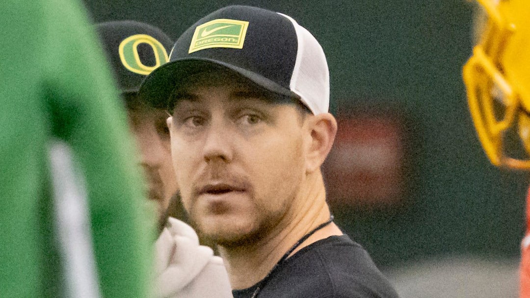 Oregon offensive coordinator and quarterbacks coach Will Stein works with the team as the Oregon Ducks practice ahead of the Rose Bowl Friday, Dec. 27, 2024, at the Moshofsky Center in Eugene, Ore.