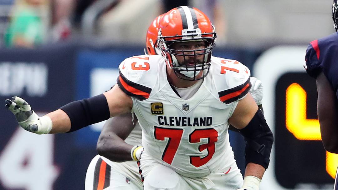 Oct 15, 2017; Houston, TX, USA; Cleveland Browns offensive tackle Joe Thomas (73) during the game against the Houston Texans at NRG Stadium. Mandatory Credit: Kevin Jairaj-USA TODAY Sports Oct 15, 2017; Houston, TX, USA; Cleveland Browns offensive tackle Joe Thomas (73) during the game against the Houston Texans at NRG Stadium. Mandatory Credit: Kevin Jairaj-USA TODAY Sports