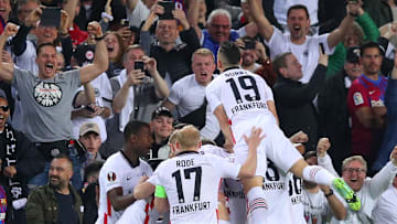Frankfurter Jubel nach dem Treffer von Filip Kostic in Barcelona