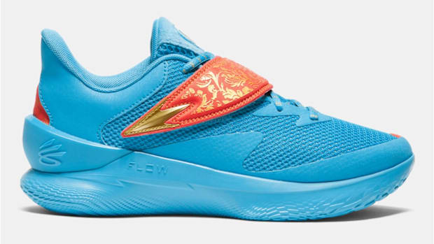 Side view of the Curry Fox 1.