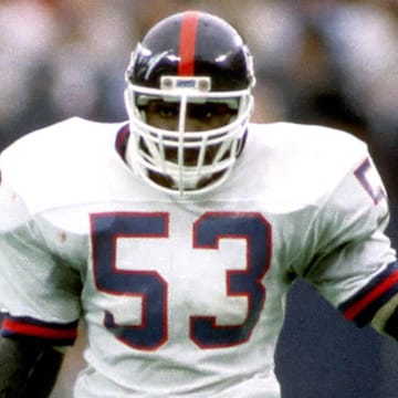 Sep 20, 1987; E. Rutherford, NJ, USA; FILE PHOTO; New York Giants linebacker Harry Carson during the 1987 season.Carson played from 1976-1988 for the Giants and led Giants defenders in tackles five seasons.He played in 9 Pro Bowls including 7 straight .