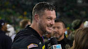 Oregon Ducks coach Dan Lanning reacts after Oregon's 39-18 win over Maryland, advancing to 10-0 for the first time since 2012. 