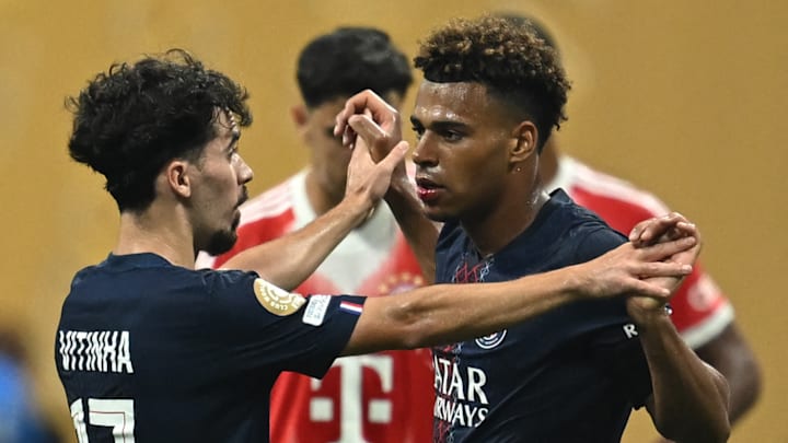 Desiré marcou o gol que abriu os caminhos para a vitória do Paris Desiré marcou o gol que abriu os caminhos para a vitória do Paris
