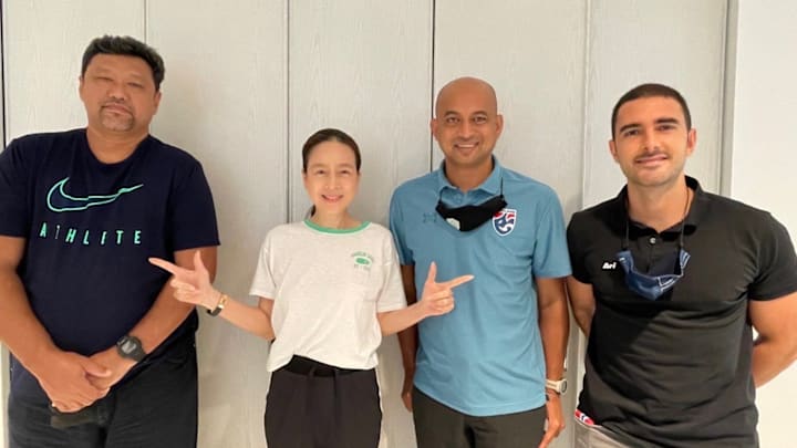 นวลพรรณ ล่ำซำ นวลพรรณ ล่ำซำ