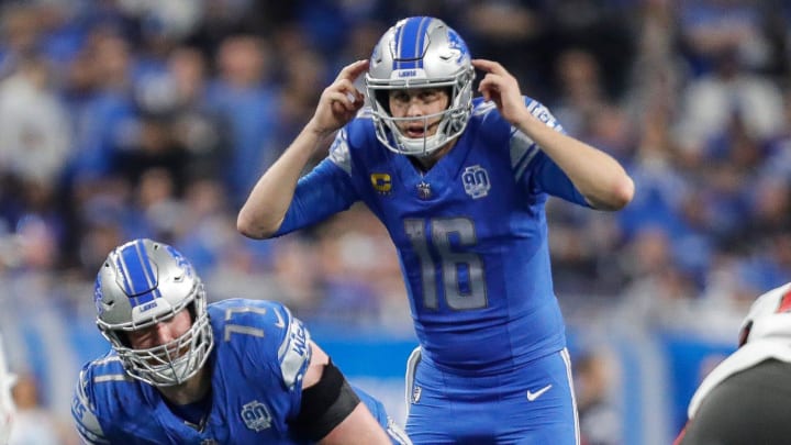 Detroit Lions quarterback Jared Goff (16) 