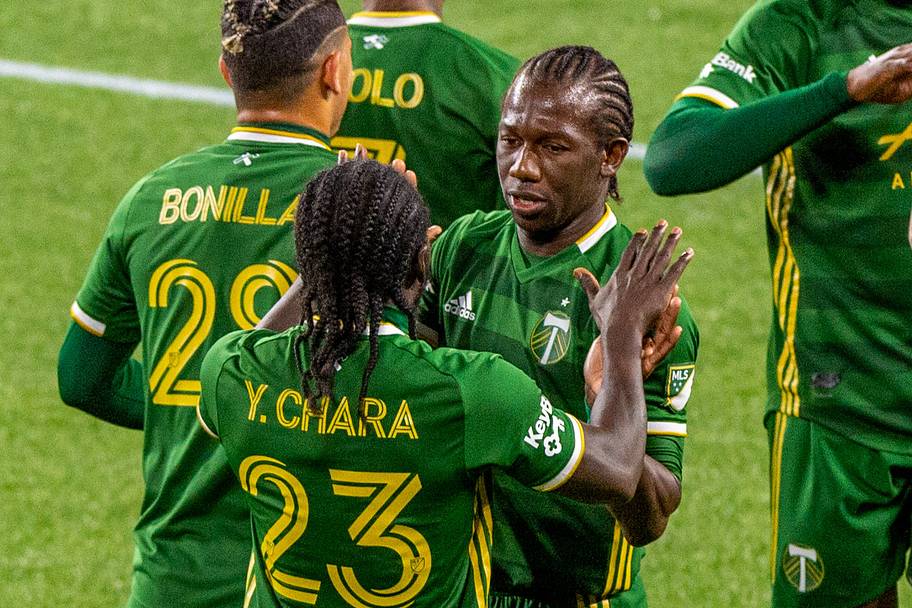 Diego Chará (right) and Yimmi Chará (left) 