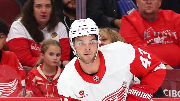 Detroit Red Wings v Chicago Blackhawks