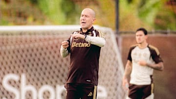 Leonardo Jardim inicia nova fase no Flamengo e pode abrir espaço para jogadores que tinham menos minutos com Filipe Luís