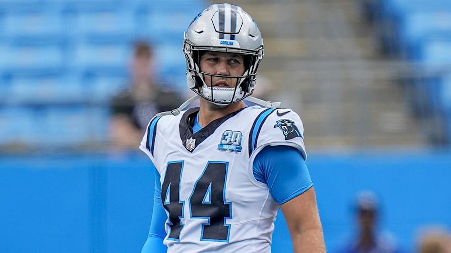 Longest-tenured player returns to Panthers