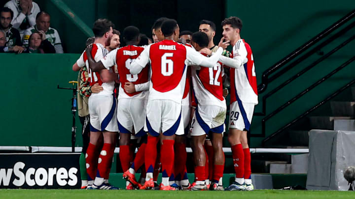 Arsenal returns to domestic action against West Ham United. Arsenal returns to domestic action against West Ham United.