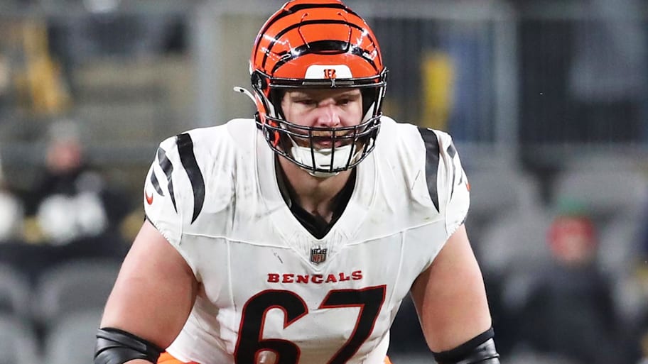 Jan 4, 2025; Pittsburgh, Pennsylvania, USA;  Cincinnati Bengals guard Cordell Volson (67) at the line of scrimmage against the Pittsburgh Steelers during the second quarter at Acrisure Stadium. Mandatory Credit: Charles LeClaire-Imagn Images | Charles LeClaire-Imagn Images