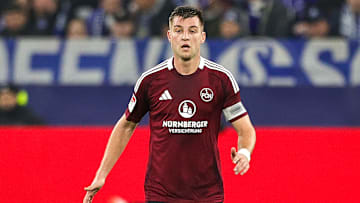 Robin Knoche hat es beim FCN schwer 