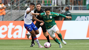 Raphael Veiga é o maior artilheiro do Allianz Parque, com 51 gols