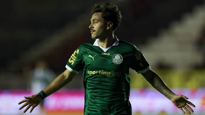 Mauricio, meio-campista do Palmeiras em 2025