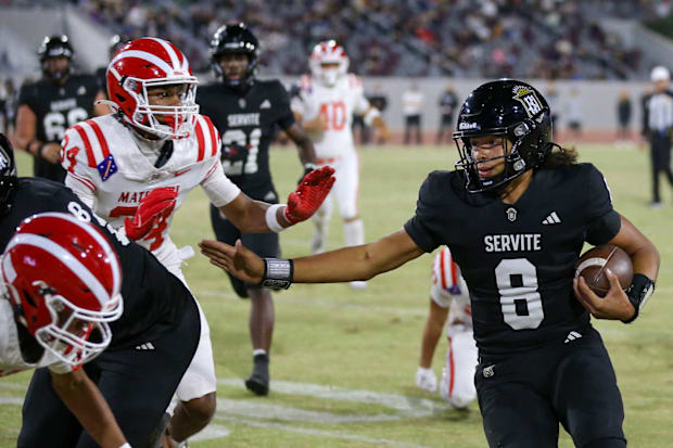 Servite vs. Mater Dei football