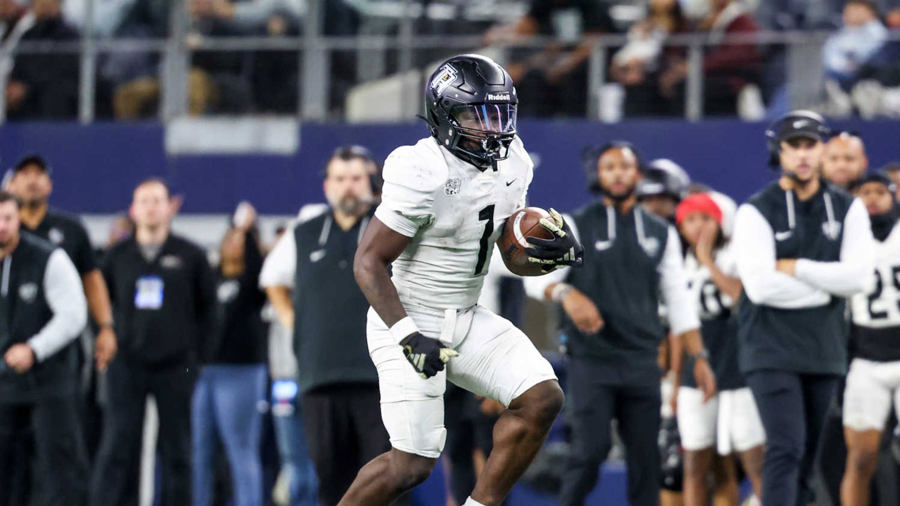 4 Things We Learned: Ranked Texas Team Richmond Randle Wins Defensive Battle Against Spring Westfield, 3-0
