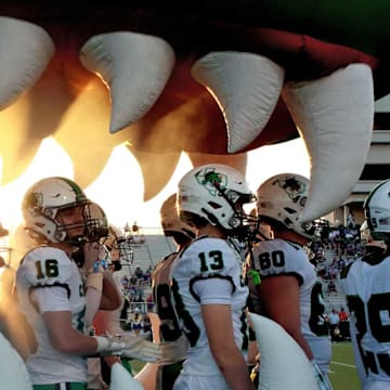 Southlake Carroll faces DeSoto in the UIL Class 6A Division 2 semifinal on Saturday.