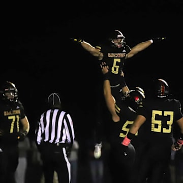 Ravenwood defeated Houston on Friday night with a final score of 38-7.