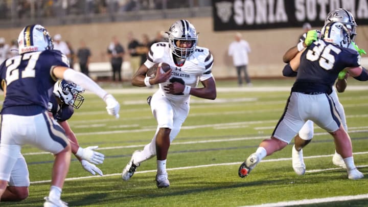 San Antonio Sotomayor's Chauncey Moon carries the ball against O'Connor on Sept. 19. Moon had 5 touchdowns in a win in Week 6. 