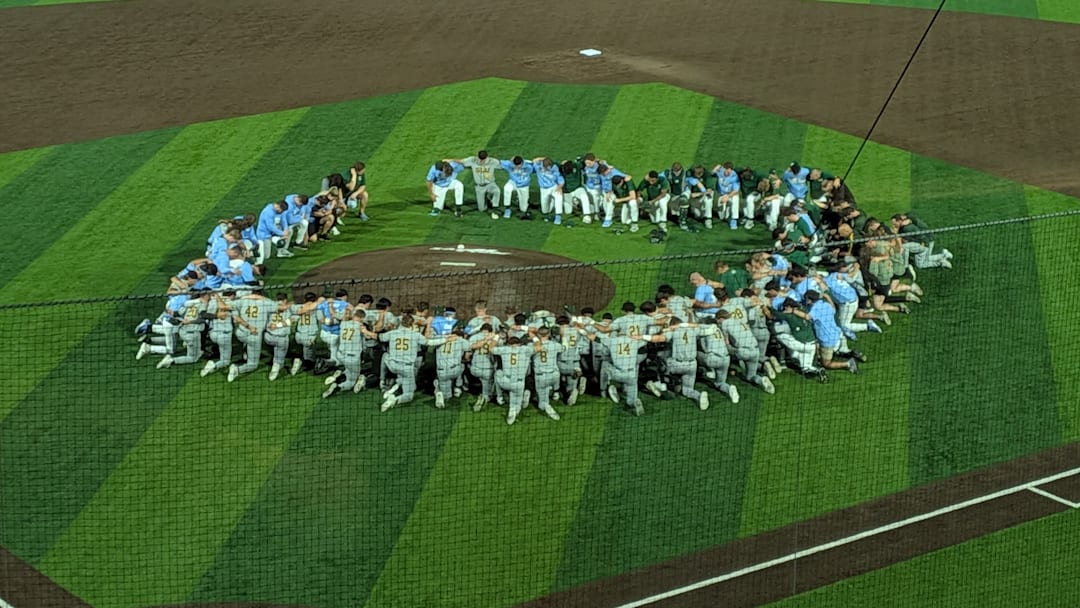 Tulane and Southeastern Kneel in Prayer for Injured Player