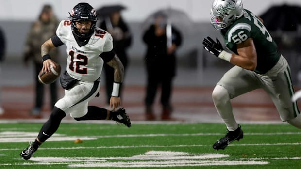 Pittsburg quarterback Marley Alcantara. 