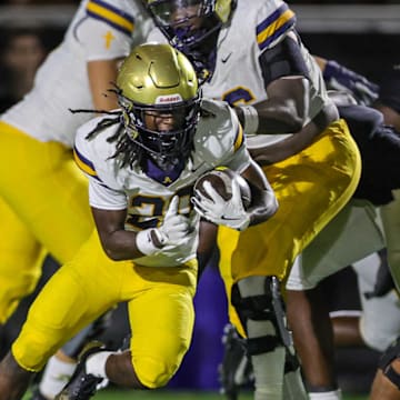 St. Thomas Aquinas is looking to repeat as Class 5A state champions when they take on Lakeland in the final week of the season for the second straight year.