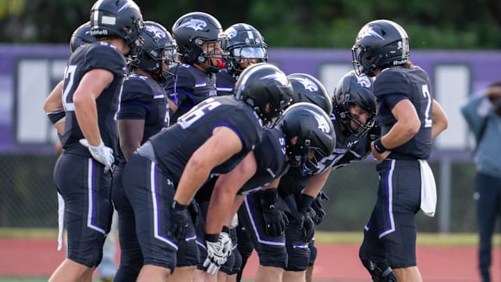 Points were at a premium but No. 7 Battlefield got just enough in edging North Stafford, 14-13, in its 2025 season opener. Points were at a premium but No. 7 Battlefield got just enough in edging North Stafford, 14-13, in its 2025 season opener.