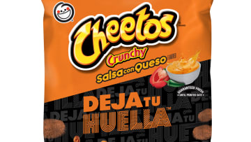 Cheetos Salsa con Queso and Deja tu Huella