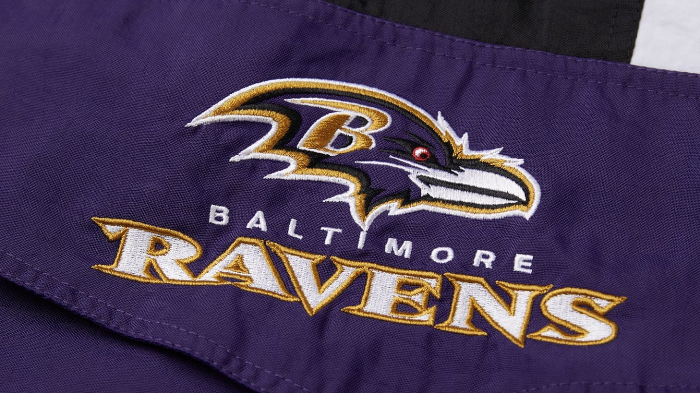 Embrace Nostalgia with Starter's Retro Baltimore Ravens Pullover Jacket
