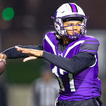 Willis freshman quarterback Lincoln Frazier throws a pass in a game against Grand Oaks on October 31, 2025.
