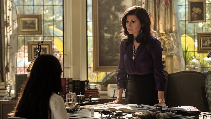 Tiffani Thiessen in Coven Academy
