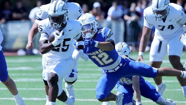 St. John Bosco junior RB Maliq Allen is the Braves' leading rusher. He's shown here last season racing for a touchdown against San Mateo Serra. 