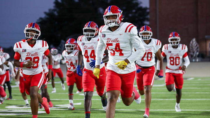 Duncanville plays North Crowley in the UIL Class 6A Division 1 Texas high school football semifinals