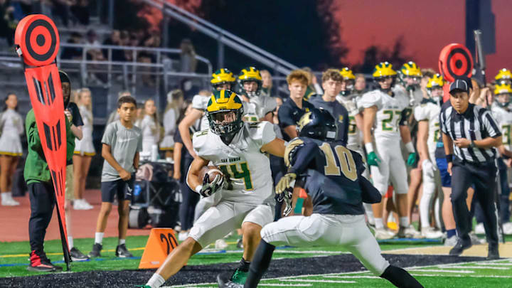 San Ramon Valley senior WR Evan Economos during a lopsided victory versus Hayward on Sept. 27. San Ramon Valley senior WR Evan Economos during a lopsided victory versus Hayward on Sept. 27.